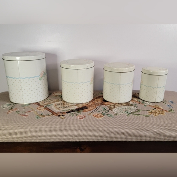 4 Piece Vintage Tin Can Canister Set - Picture 4 of 5